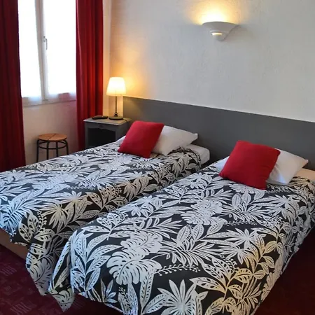 Nouvel Hotel 2*