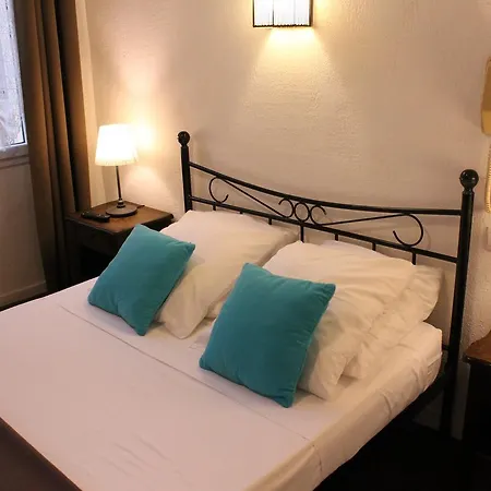 Hotell Nouvel Saint-Raphaël
